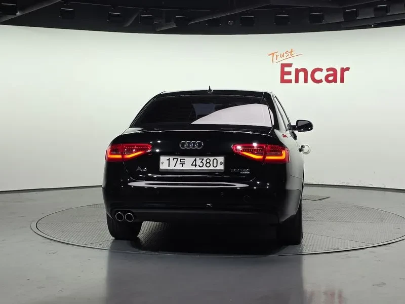Audi A4 2.0 TDI - САМО 30% АВАНС, снимка 4 - Автомобили и джипове - 55404160