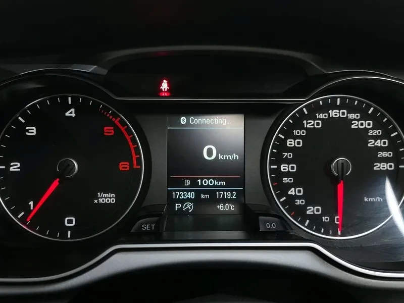 Audi A4 2.0 TDI - САМО 30% АВАНС, снимка 8 - Автомобили и джипове - 55404160