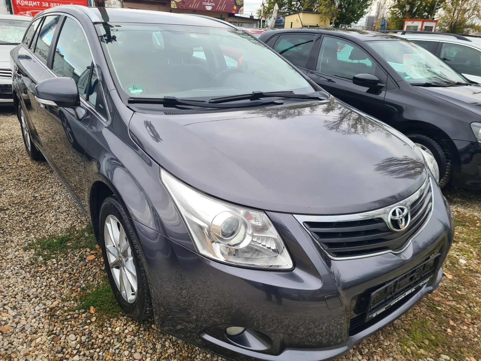 Toyota Avensis 1.8 NAVI - изображение 3