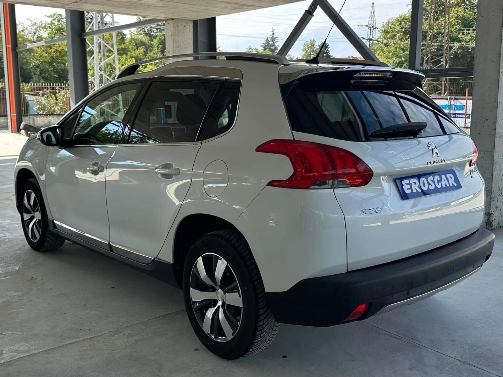 Peugeot 2008 1.2/PureTech/Allure/Euro6 - изображение 5