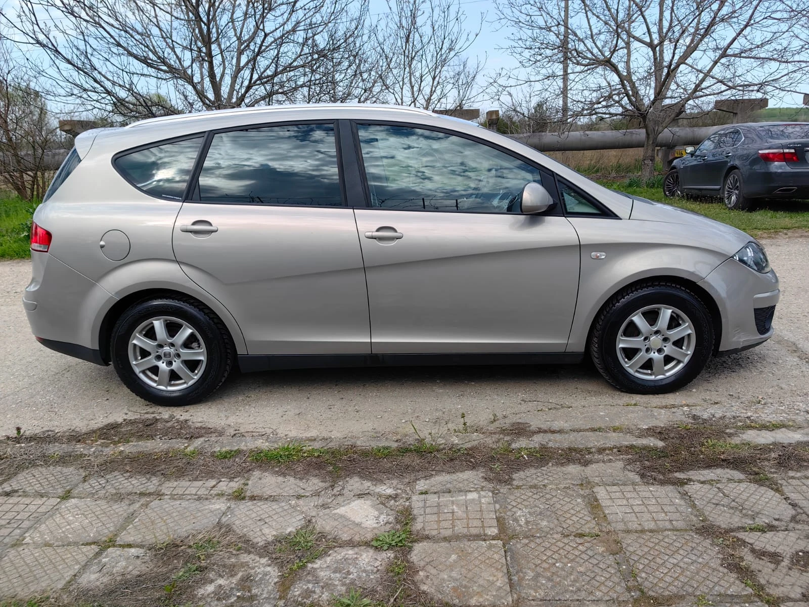 Seat Altea XL facelift - изображение 4