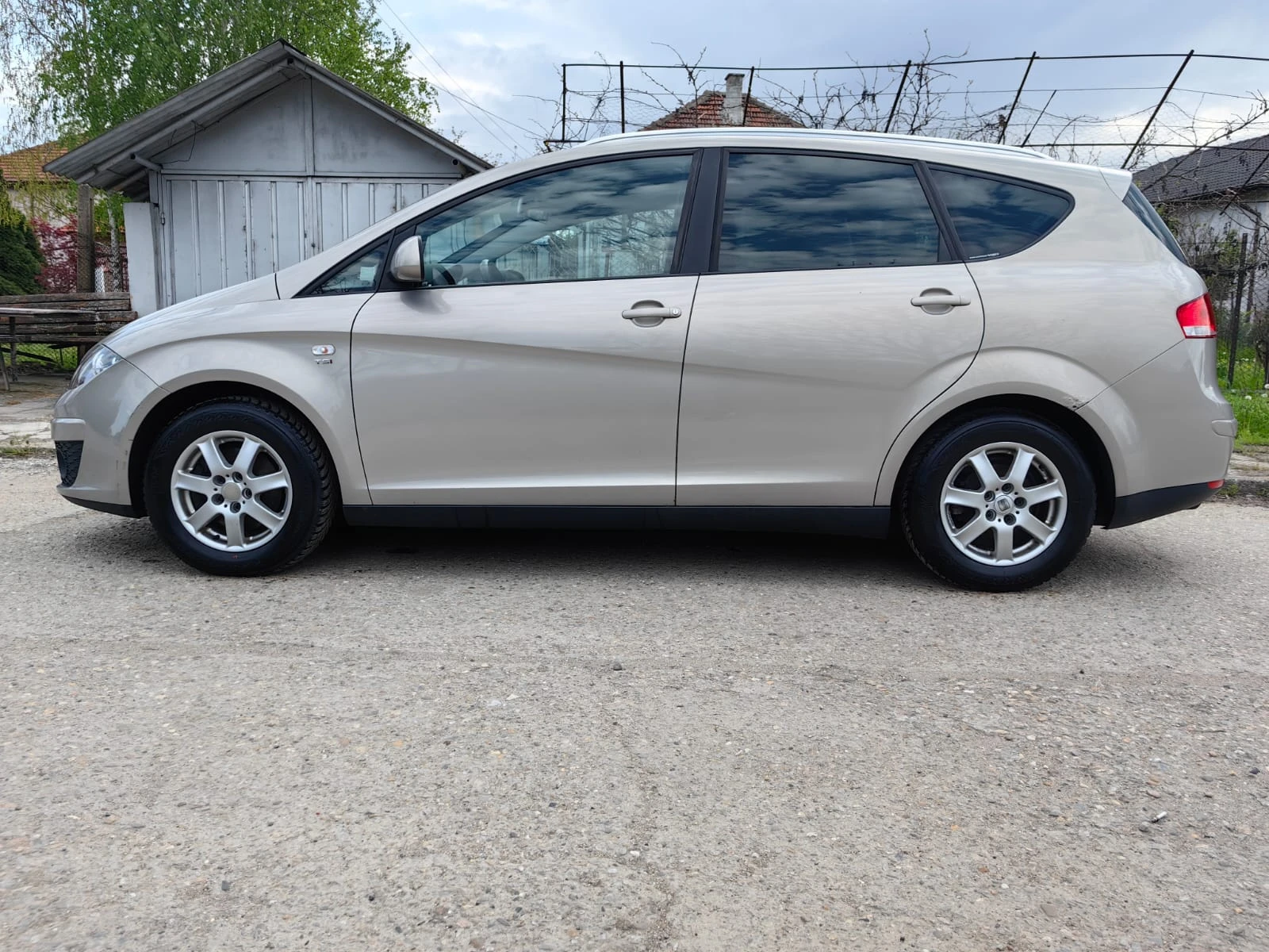 Seat Altea XL facelift - изображение 5