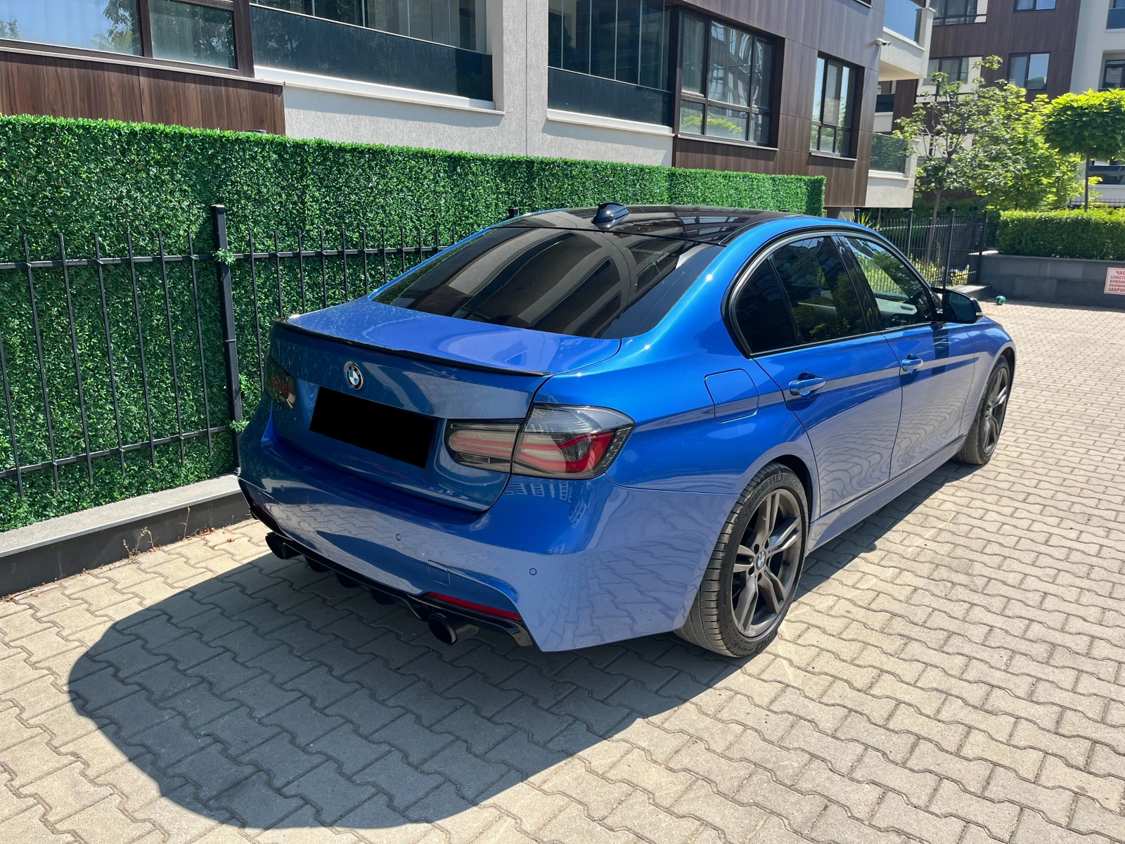 BMW 330 X DRIVE - изображение 4