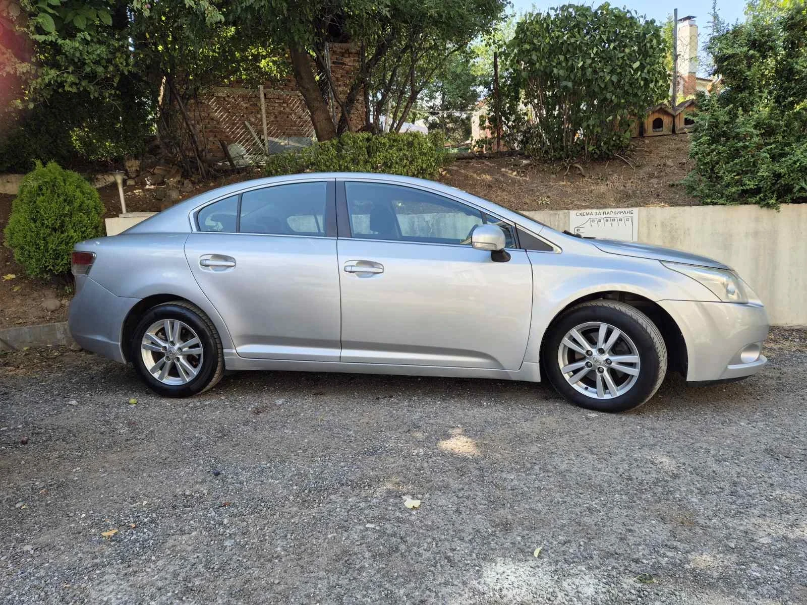Toyota Avensis  - изображение 2
