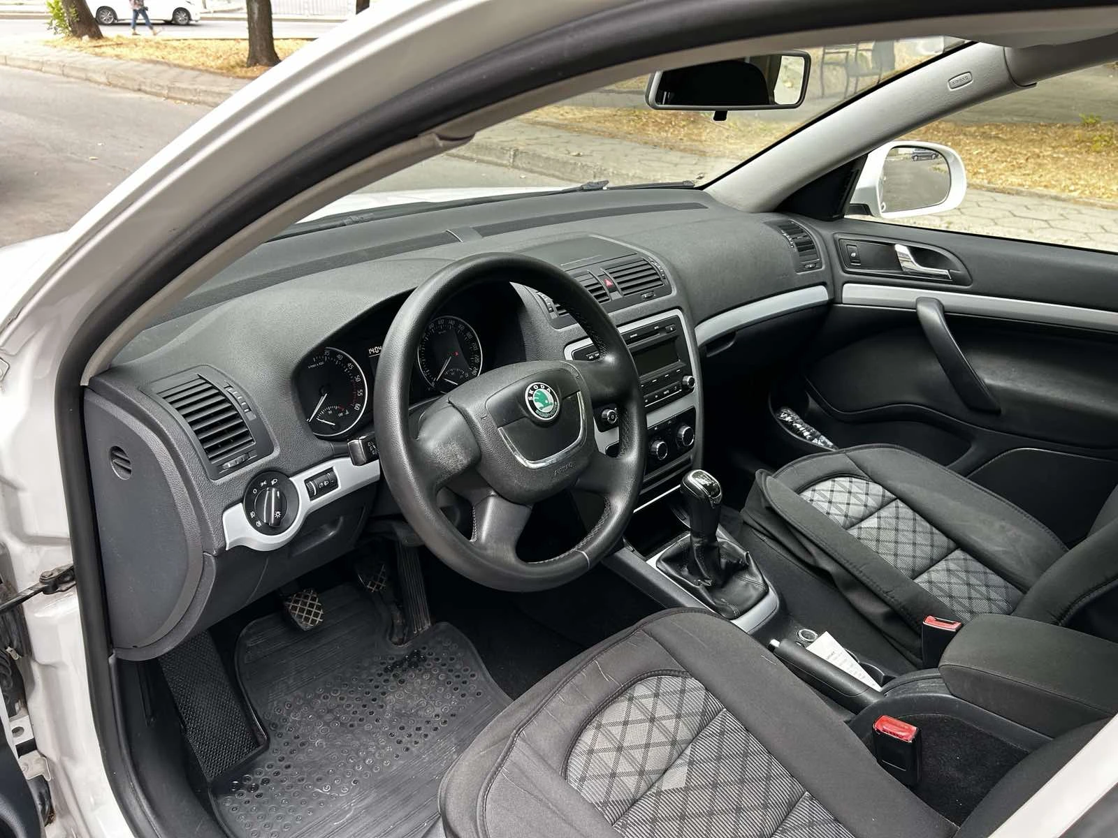 Skoda Octavia 4x4 - изображение 9