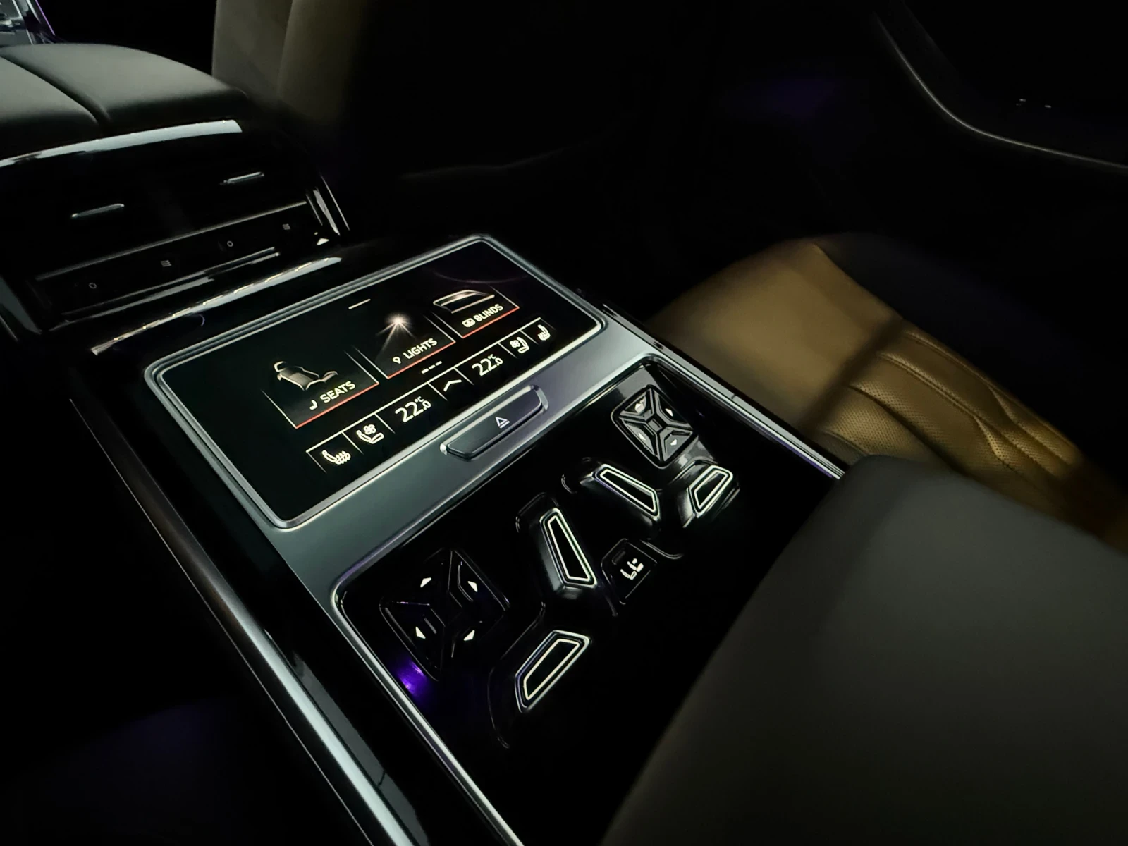 Audi A8 | Mobile.bg   13