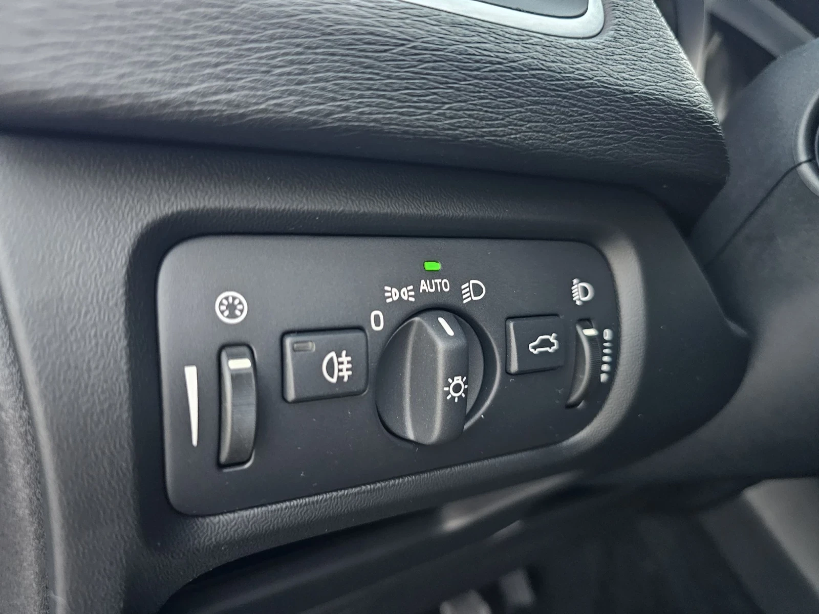 Volvo V40 Cross Country Капарирана/Продадена  | Mobile.bg — изображение 13