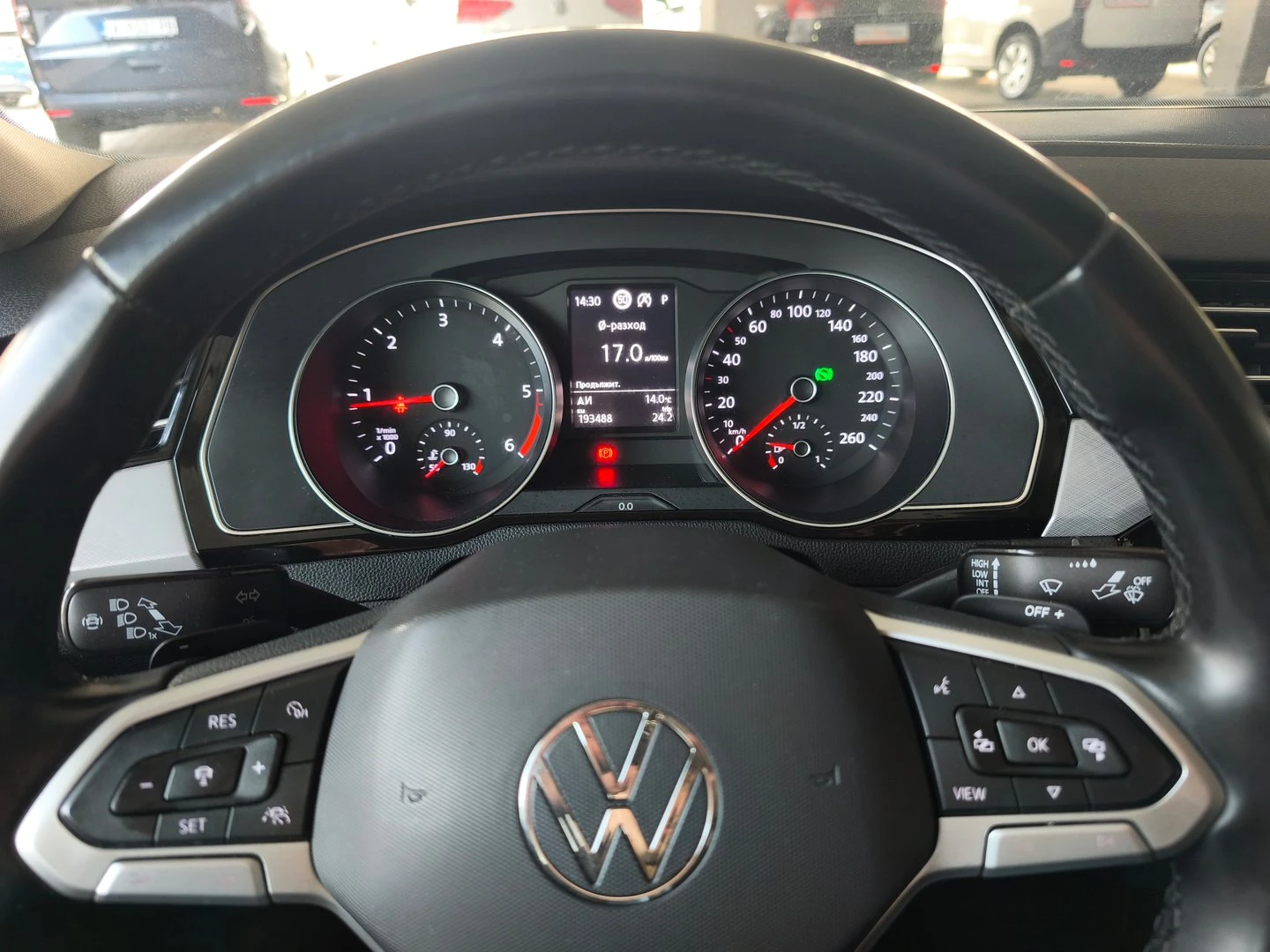 VW Passat Business 2.0 TDI SCR DSG - изображение 8