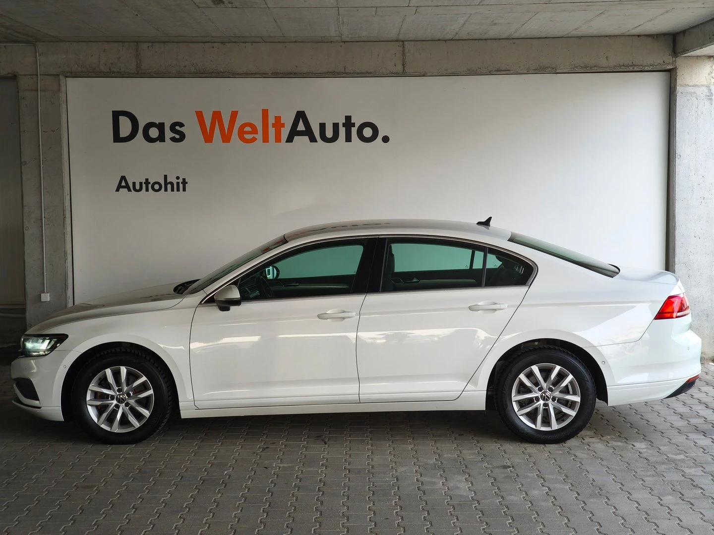 VW Passat Business 2.0 TDI SCR DSG - изображение 3