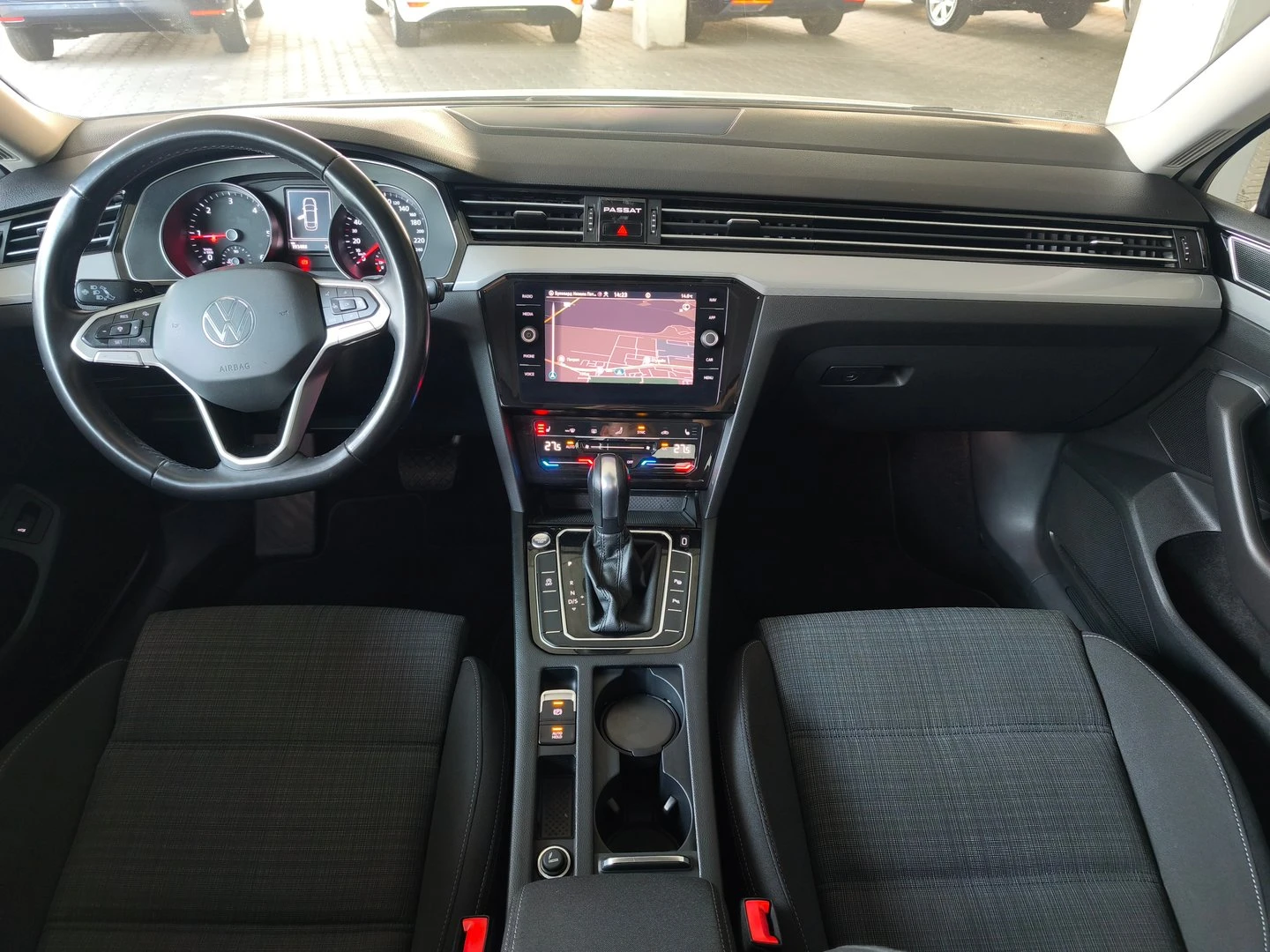 VW Passat Business 2.0 TDI SCR DSG - изображение 4