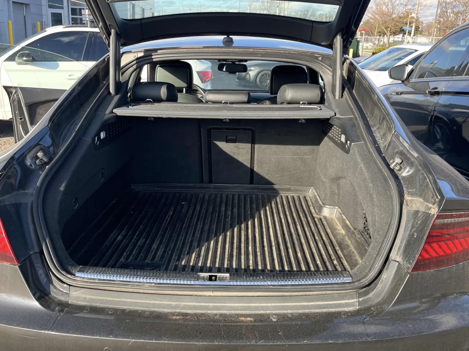 Audi A7 3.0T* MATRIX* �������* ���������* 360������* ����� | Mobile.bg � ����������� 12