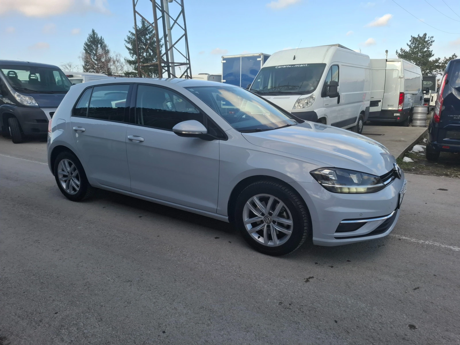 VW Golf 1.6tdi Сива Перла!! - изображение 2