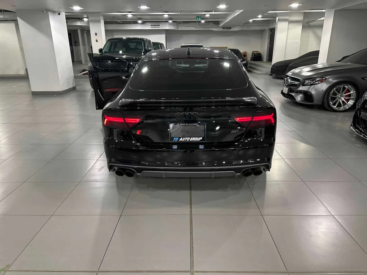 Audi S7 * 4.0 TFSI quattro S tronic * CARFAX * ЦЕНА ДО БГ - изображение 4