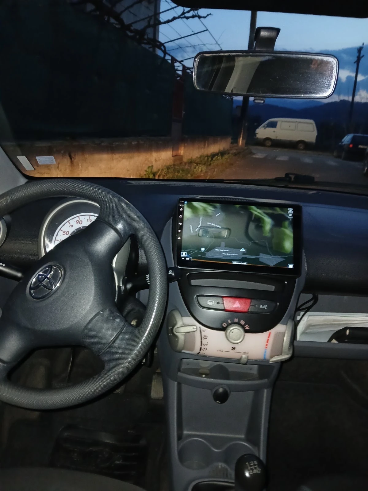 Toyota Aygo 1.4 Diesel, снимка 4 - Автомобили и джипове - 53865780