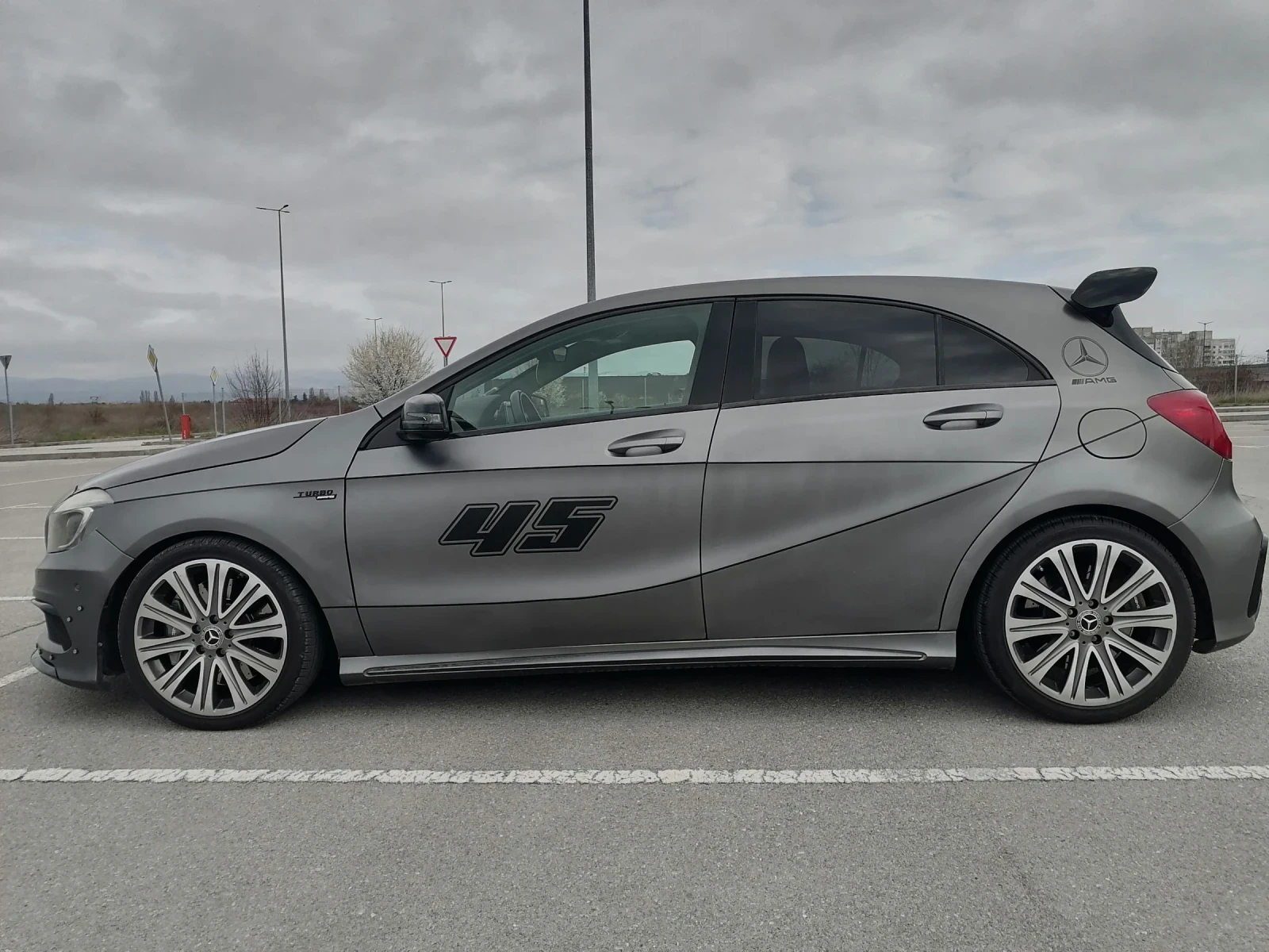 Mercedes-Benz A45 AMG 2.0L Turbo I4 (M133) - 4MATIC (AWD), снимка 7 - Автомобили и джипове - 54038824