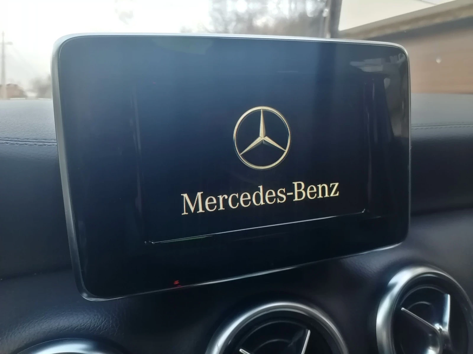 Mercedes-Benz A45 AMG 2.0L Turbo I4 (M133) - 4MATIC (AWD), снимка 13 - Автомобили и джипове - 54038824