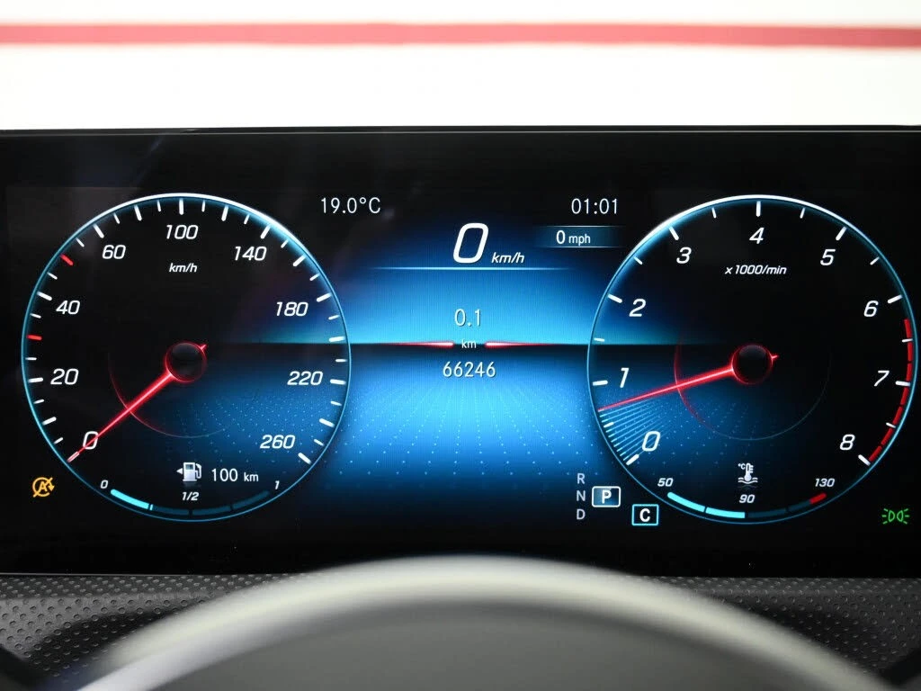 Mercedes-Benz CLA 250 4Matic* АвтоКредит* (ЦЕНА ДО БГ), снимка 9 - Автомобили и джипове - 54058479