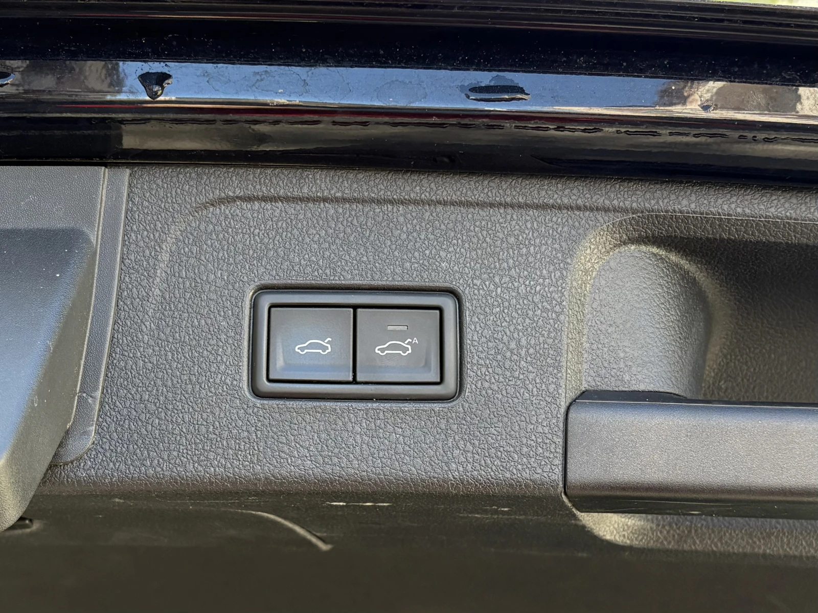 VW Passat 2.0 TDI, снимка 15 - Автомобили и джипове - 54121040