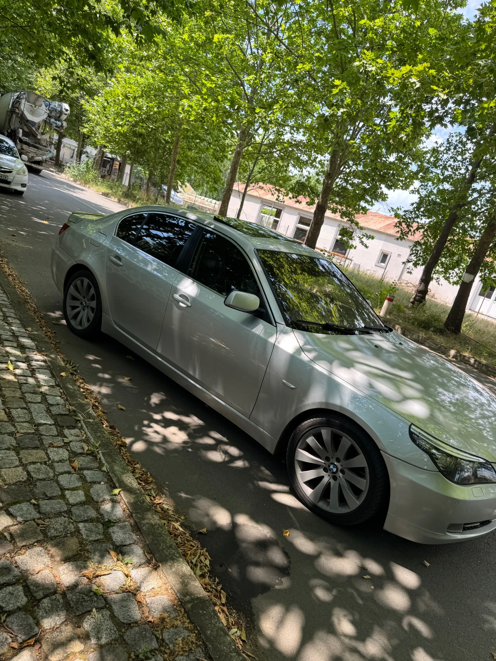 BMW 525 BMW E60 525d Facelift, снимка 3 - Автомобили и джипове - 54191986