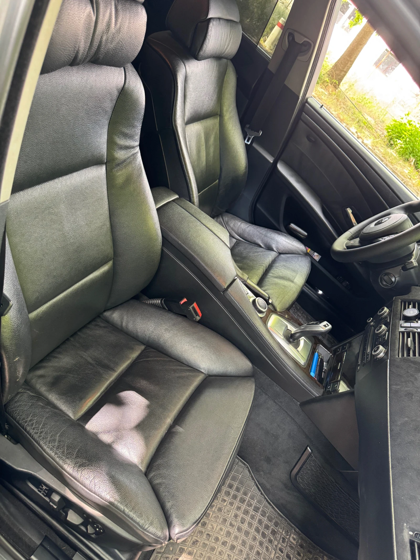 BMW 525 BMW E60 525d Facelift, снимка 8 - Автомобили и джипове - 54191986