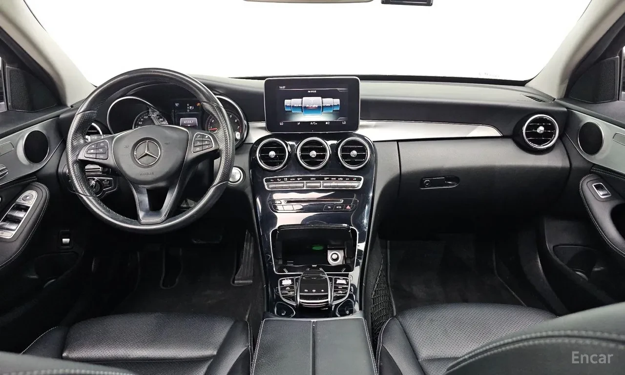 Mercedes-Benz C 200, снимка 12 - Автомобили и джипове - 54735804