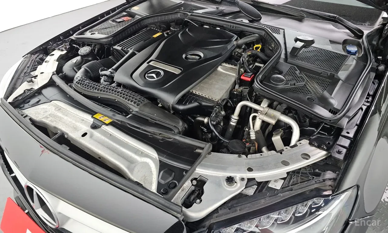 Mercedes-Benz C 200, снимка 11 - Автомобили и джипове - 54735804