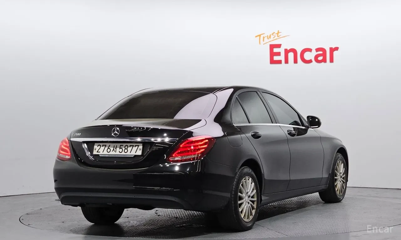 Mercedes-Benz C 200, снимка 2 - Автомобили и джипове - 54735804