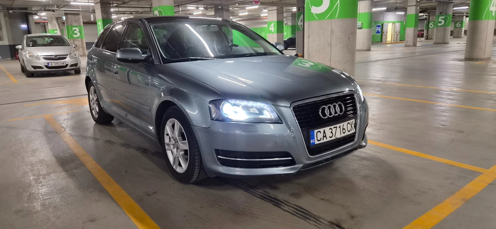 Audi A3 8P, снимка 2 - Автомобили и джипове - 54903261