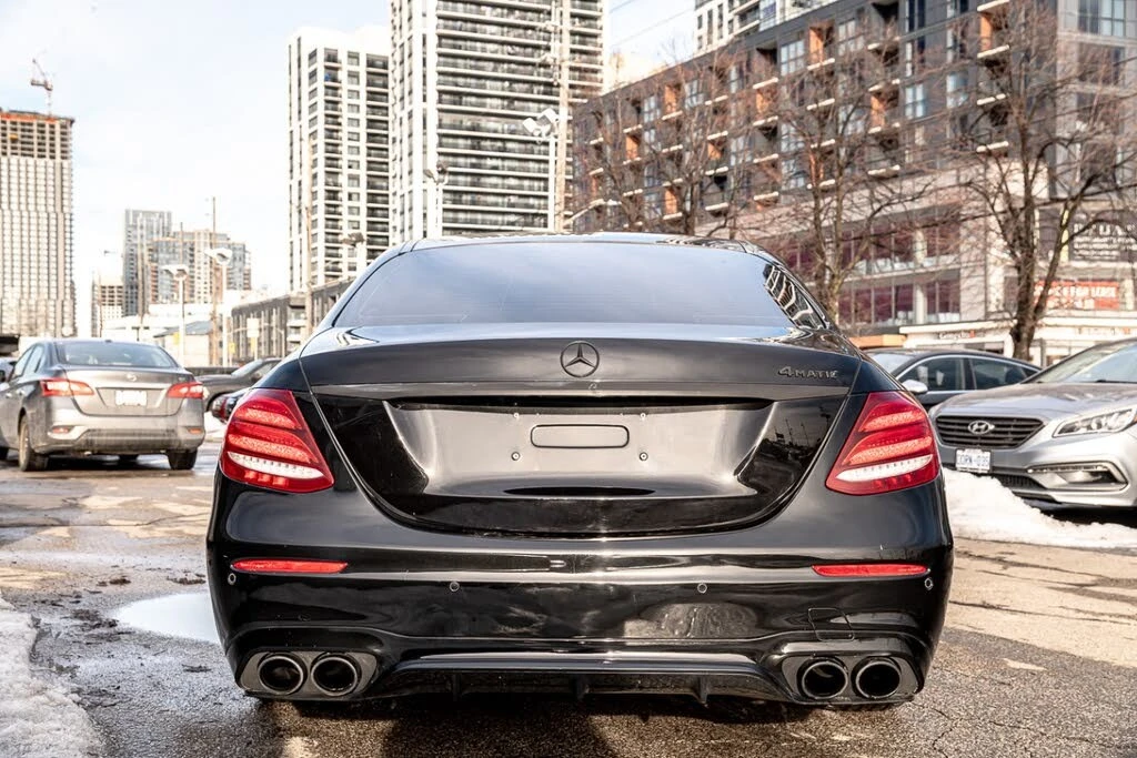 Mercedes-Benz E 53 AMG 4MATIC* 360* BURMESTER* DISTRO* PANO* ОБДУХ, снимка 3 - Автомобили и джипове - 55445926