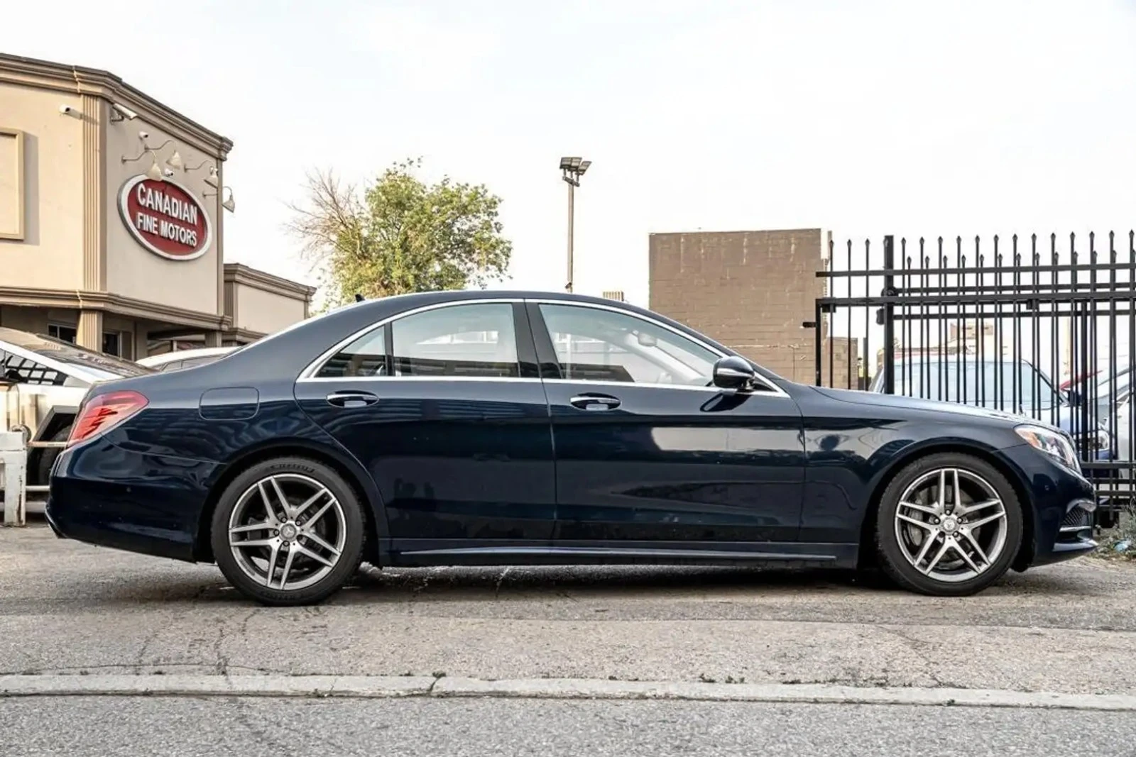 Mercedes-Benz S 550 4MATIC AMG* HUD* МАСАЖИ* , снимка 4 - Автомобили и джипове - 55584347