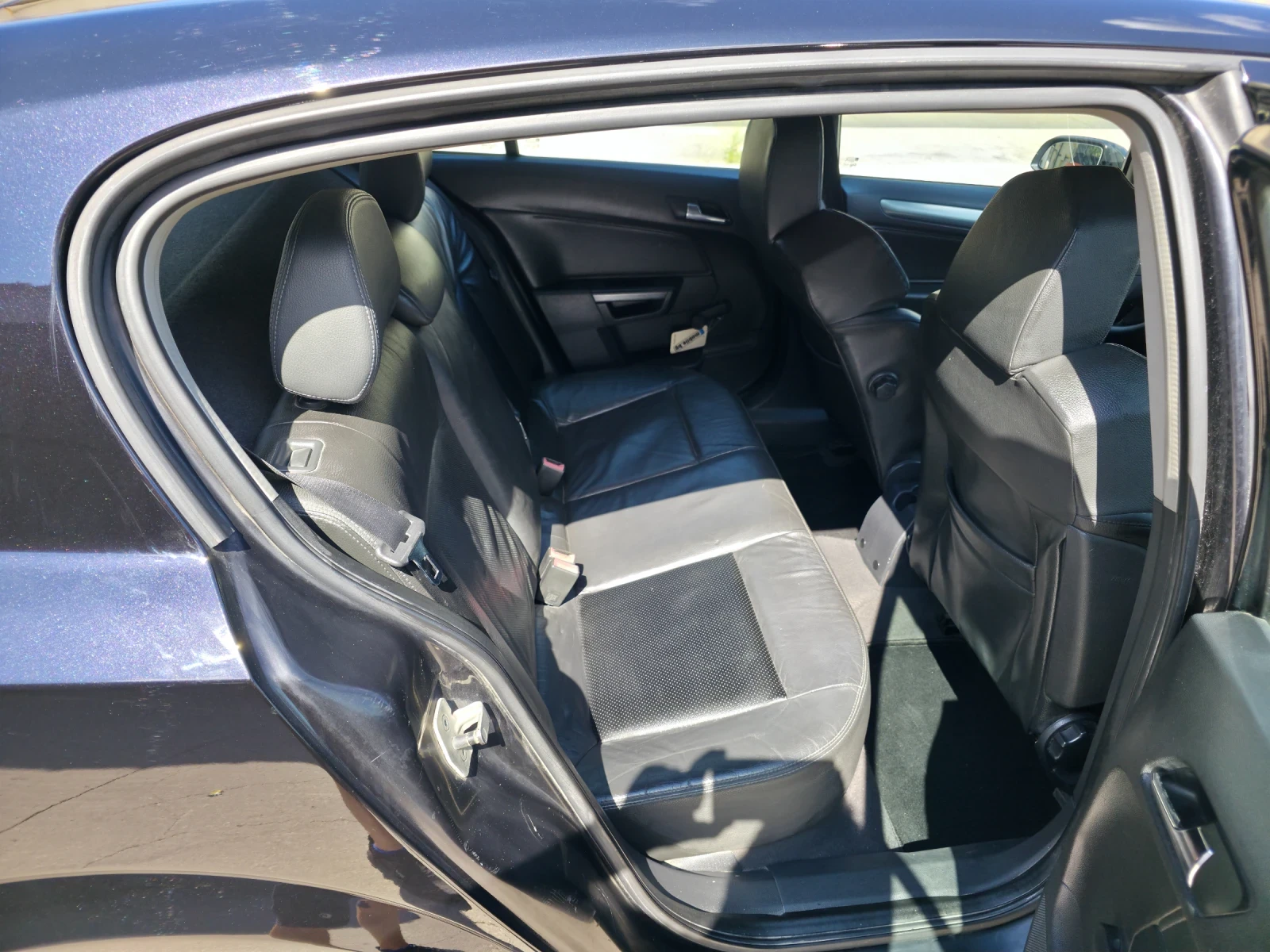Opel Astra OPC Line 1.9 CDTI, снимка 14 - Автомобили и джипове - 55972337