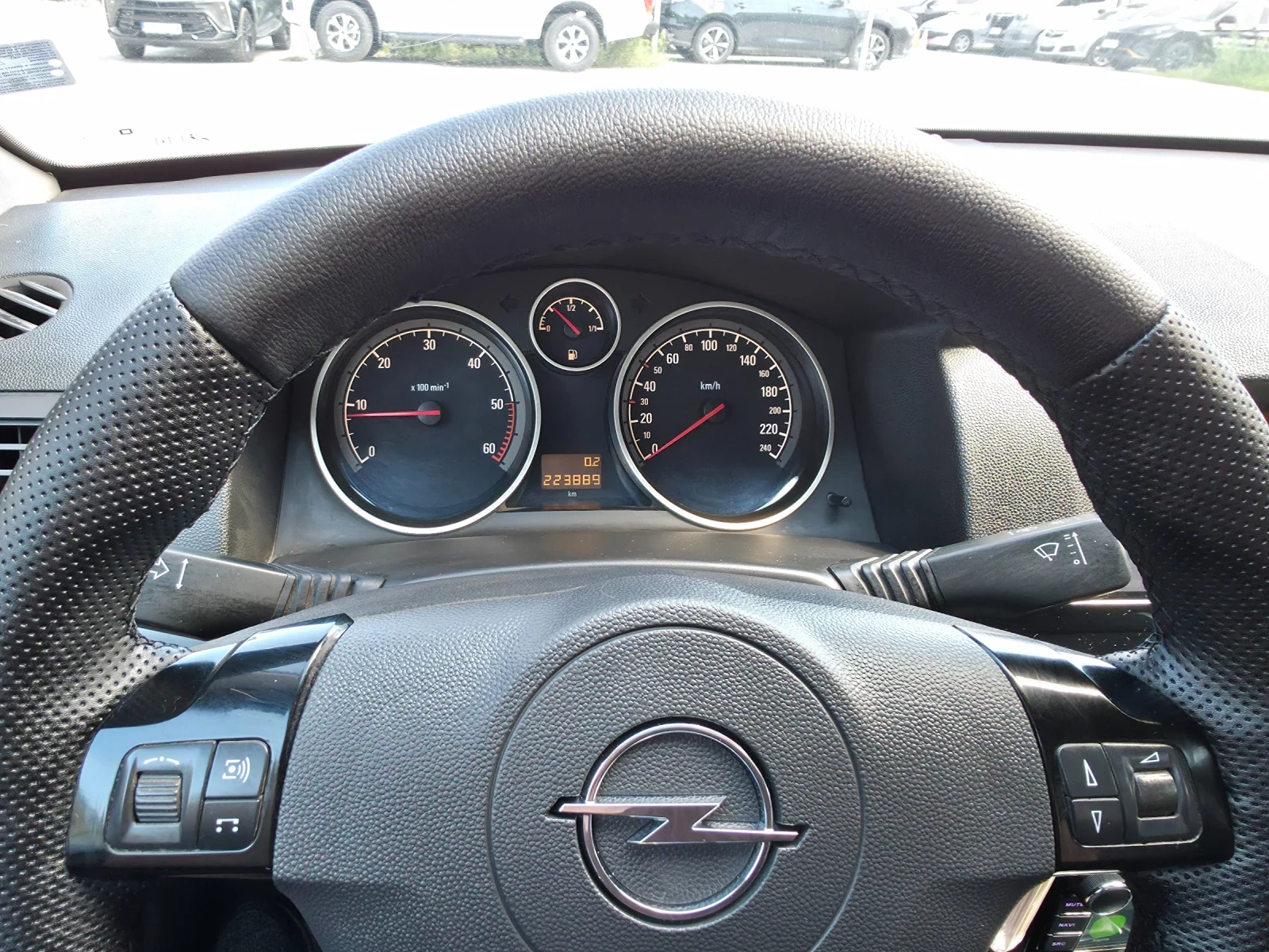 Opel Astra OPC Line 1.9 CDTI, снимка 9 - Автомобили и джипове - 55972337