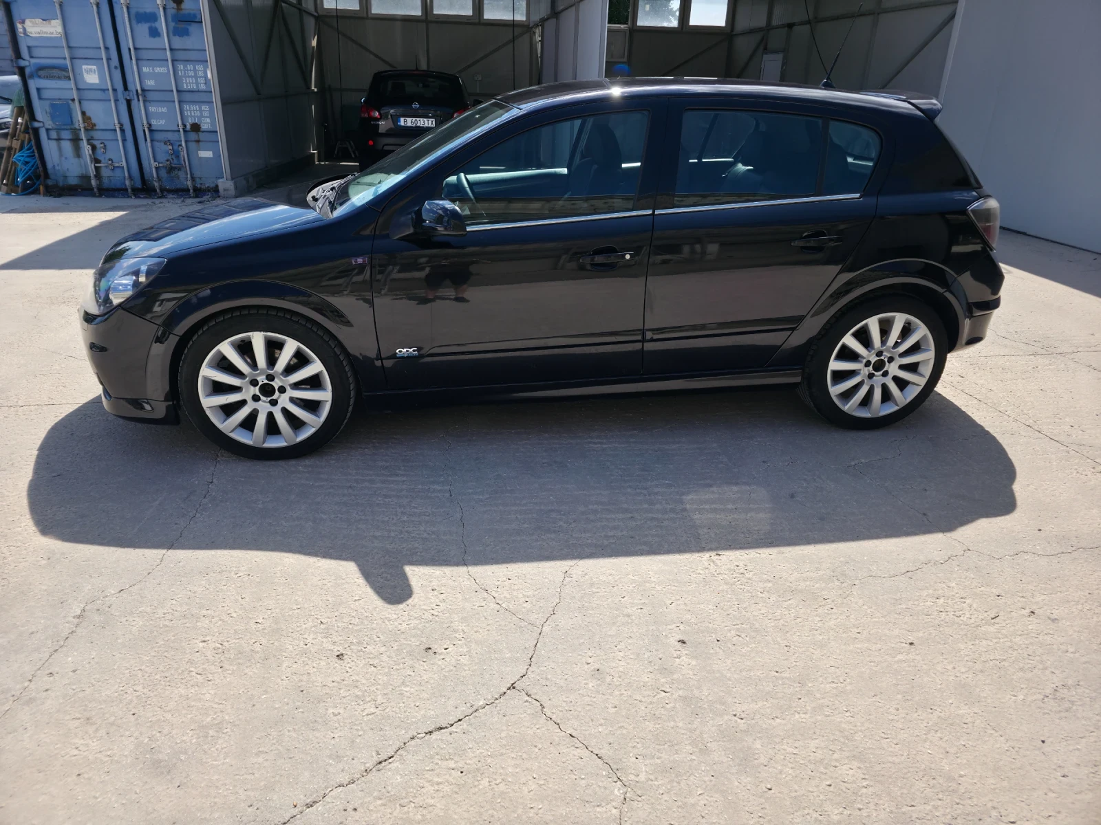 Opel Astra OPC Line 1.9 CDTI, снимка 4 - Автомобили и джипове - 55972337