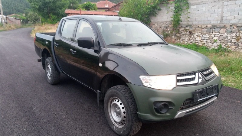 Mitsubishi L200, снимка 3 - Автомобили и джипове - 47525219