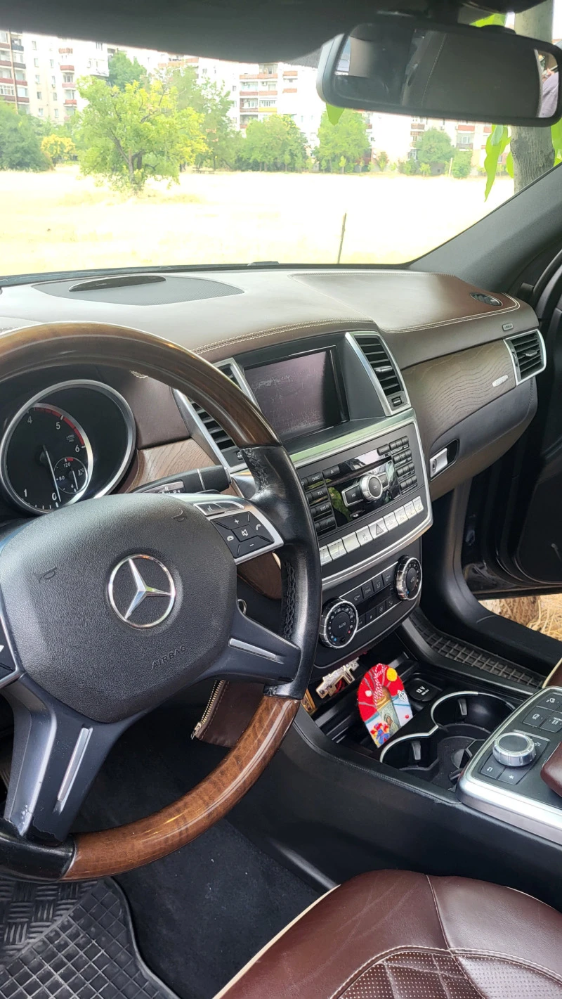 Mercedes-Benz ML 350 350 AMG, снимка 15 - Автомобили и джипове - 47539683