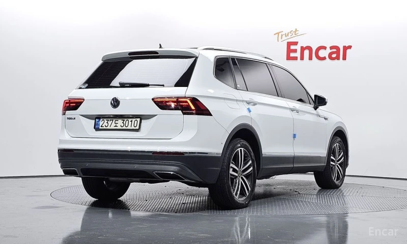 VW Tiguan Allspace, снимка 2 - Автомобили и джипове - 52725181