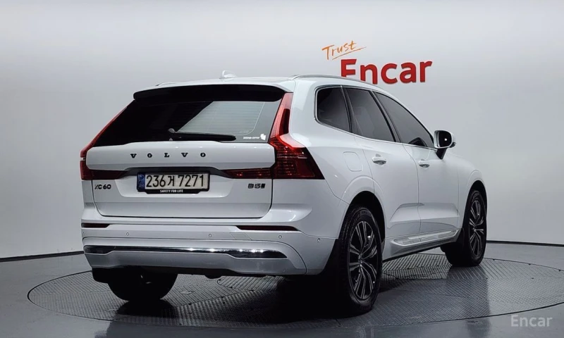 Volvo XC60, снимка 2 - Автомобили и джипове - 53053830