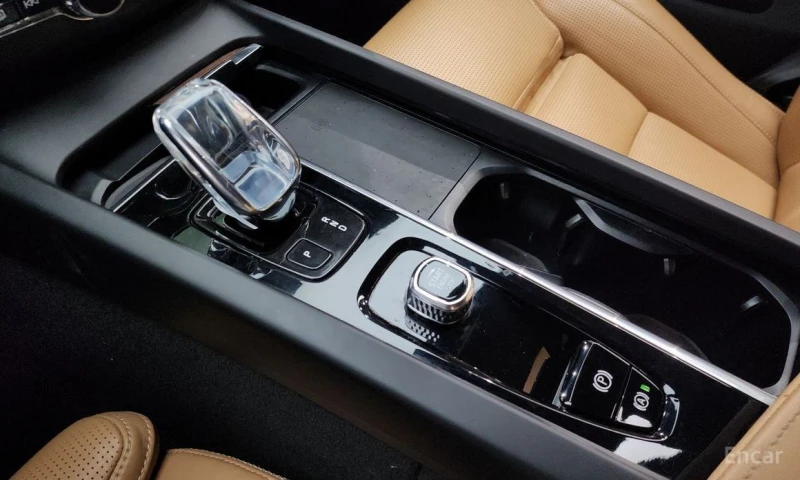 Volvo XC60, снимка 9 - Автомобили и джипове - 53053830