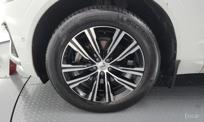 Volvo XC60, снимка 5 - Автомобили и джипове - 53053830