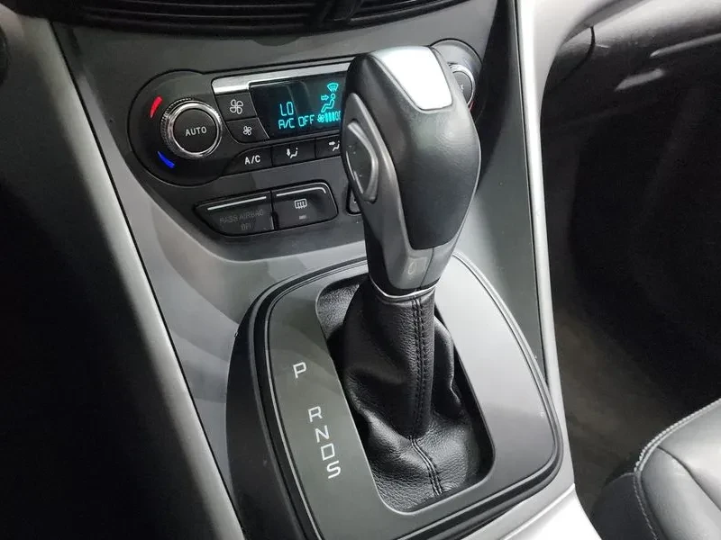 Ford Escape 3Rd Generation, снимка 9 - Автомобили и джипове - 55789013