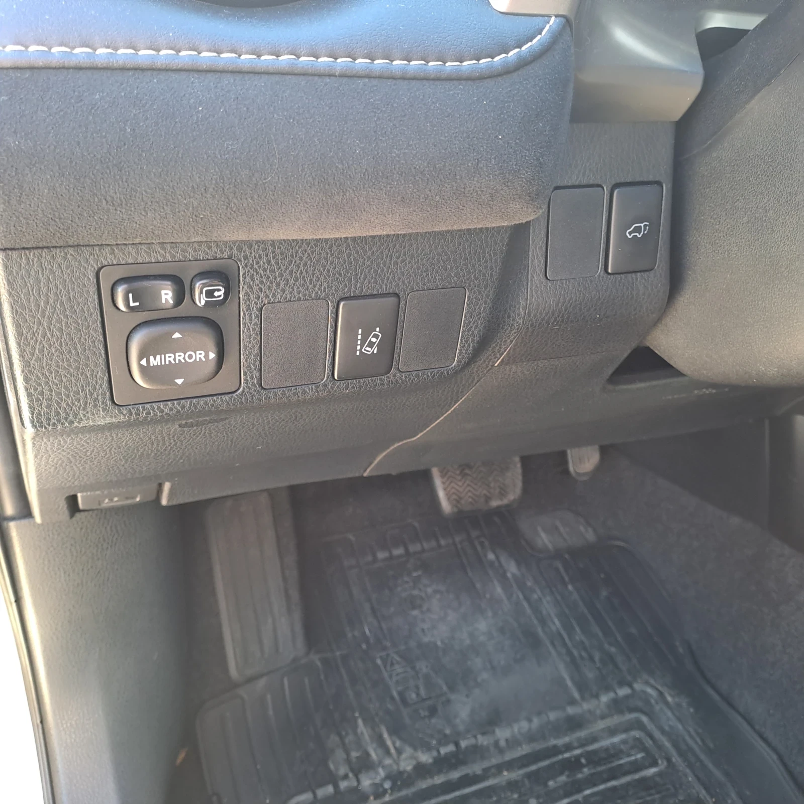 Toyota Rav4 2.5 Hybrid 4x4 в гаранция - изображение 6