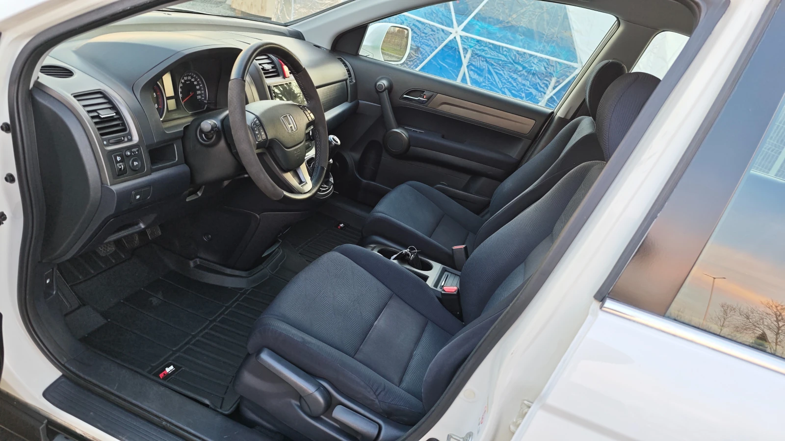 Honda Cr-v 8RAM/8ЯДР ANDROID-БЪЛГАРСКИ/СПОЙЛЕР/СТЕПЕН/РОЛБАР, снимка 13 - Автомобили и джипове - 53814501