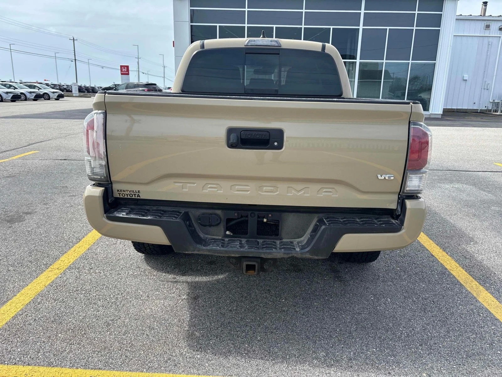 Toyota Tacoma Double Cab Auto SB, снимка 5 - Автомобили и джипове - 54445366