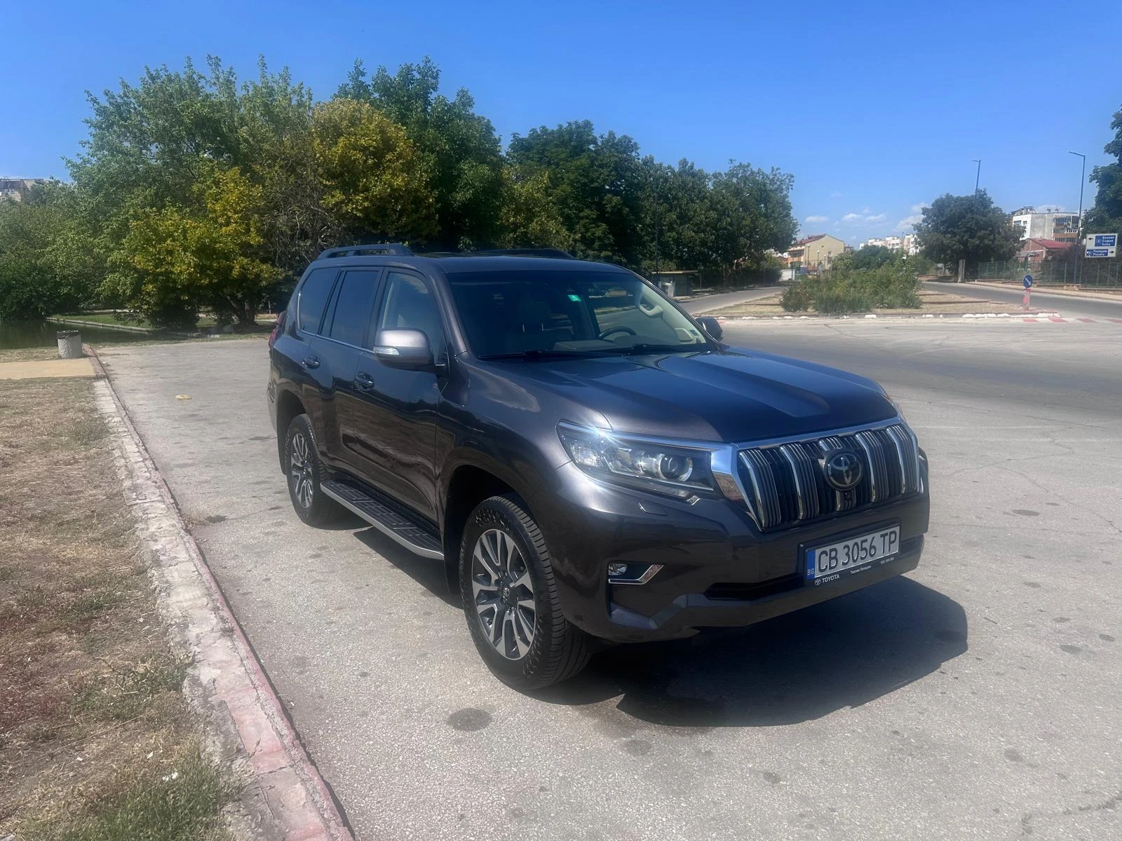 Toyota Land cruiser J150 3.0 D-4D, снимка 2 - Автомобили и джипове - 56078993