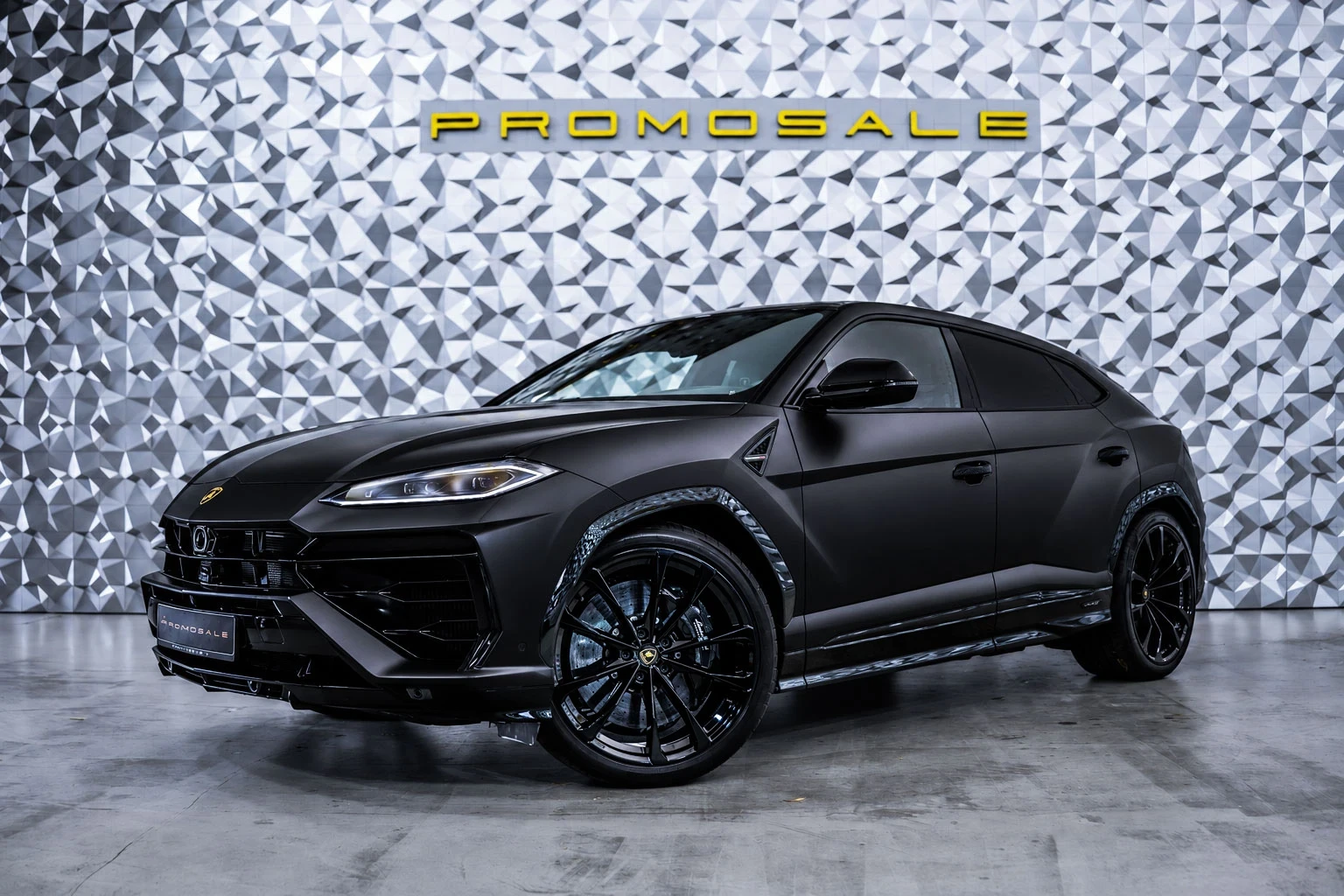 Lamborghini Urus SE* Akrapovic* B&O* Pano* Full* ЛИЗИНГ , снимка 2 - Автомобили и джипове - 56270537