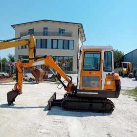      Hitachi HANIX N230-2 *  *  * 
