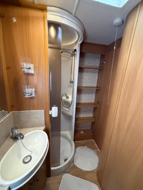 Каравана Swift CONQUEROR-ФРЕНСКА СПАЛНЯ/MOVER/СОЛАР/ФОРСЕЛТ/TOP, снимка 9 - Каравани и кемпери - 53689445