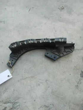 Водач под ляв фар Субару Форестър 10г.