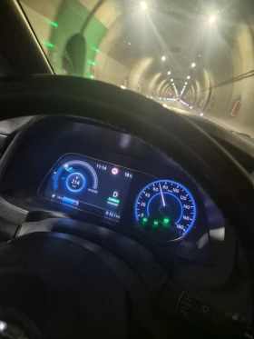 Nissan Leaf  Термопомпа, 360* камери, защити, 100% бат.като нов, снимка 12