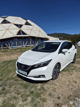 Nissan Leaf  Термопомпа, 360* камери, защити, 100% бат.като нов, снимка 5